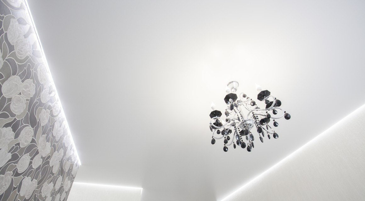 парящий натяжной потолок